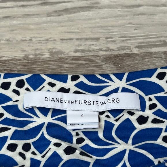 Diane von Furstenberg Blue White Print Stretch Long Sleeve Mini Dress Size 4 - Picture 7 of 7